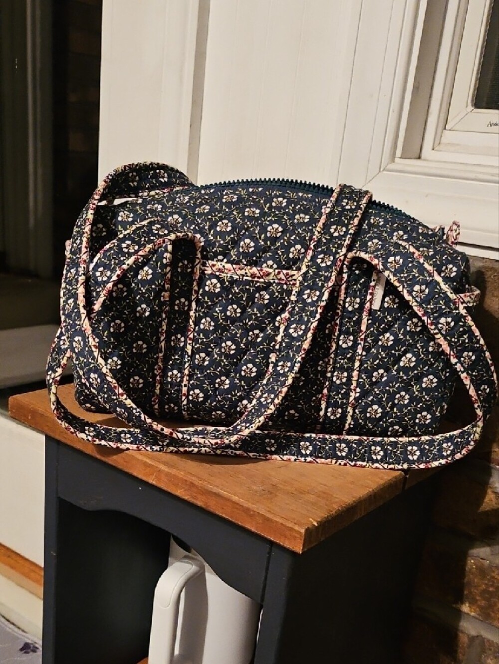 Vera Bradley 100 Bag - Picture 2 of 7